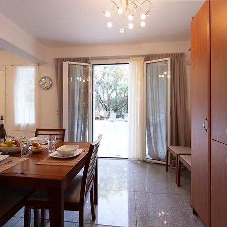 Kataleya Villa *